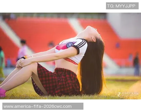 英超足球宝贝魅力写真展现青春活力与运动激情的完美结合